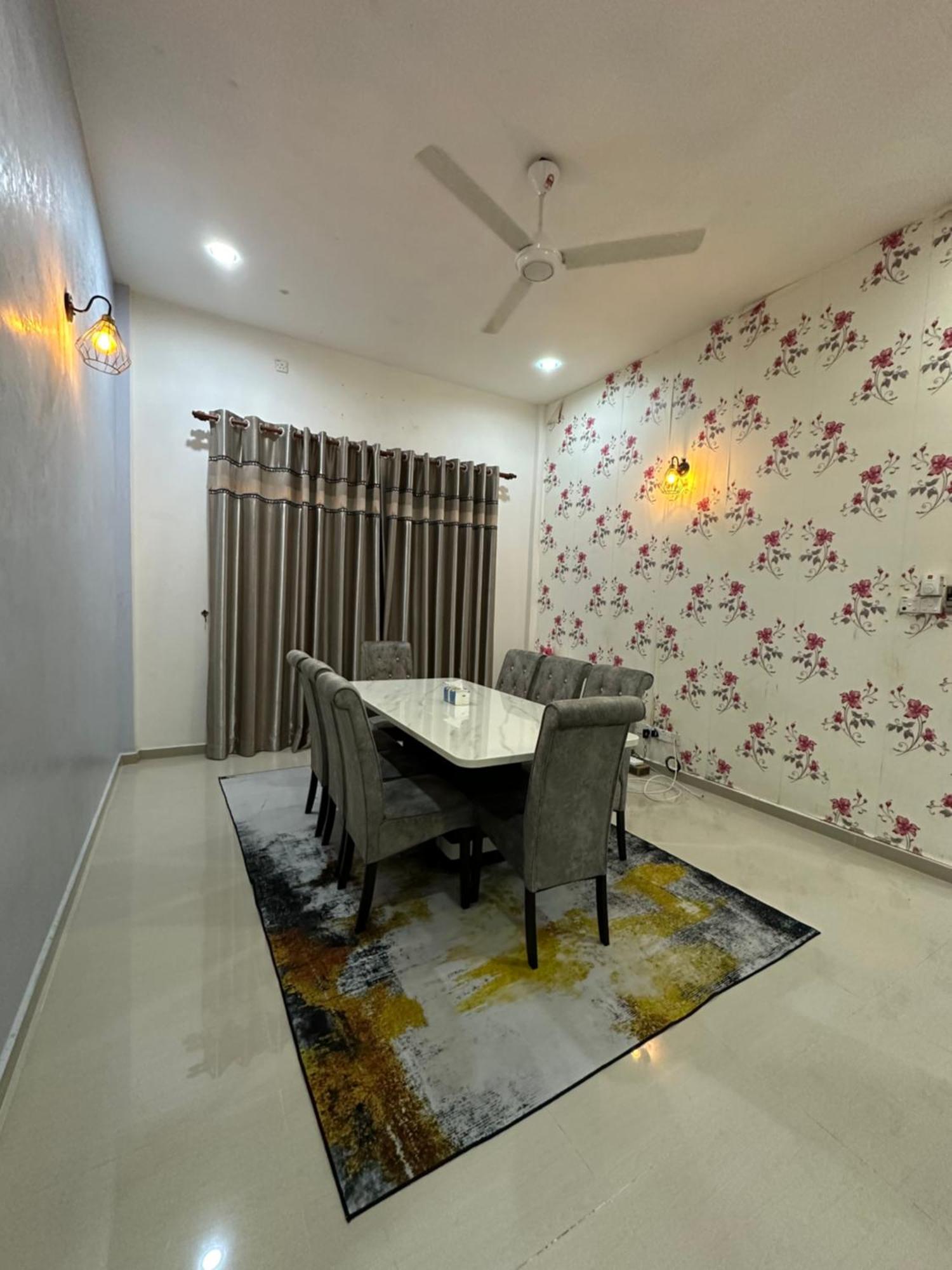 Sara Homestay Kuala Terengganu Esterno foto